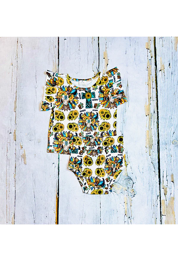 "HOWDY" sunflowers & bull skulls baby set