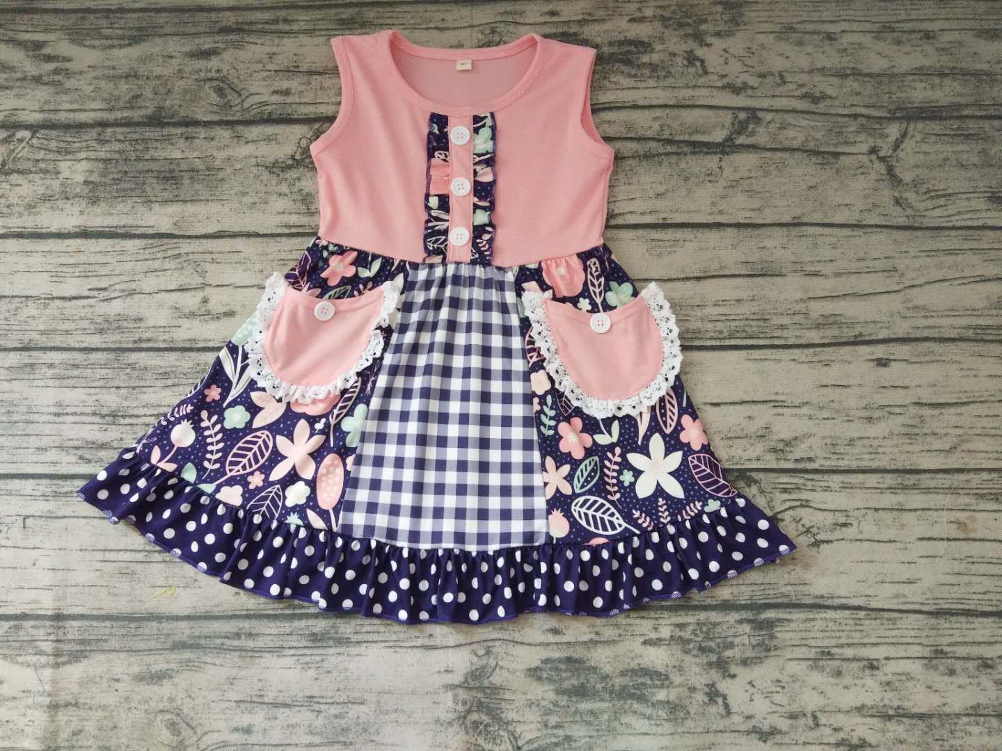 Pre-Sale sleeveless floral dress with pockets
