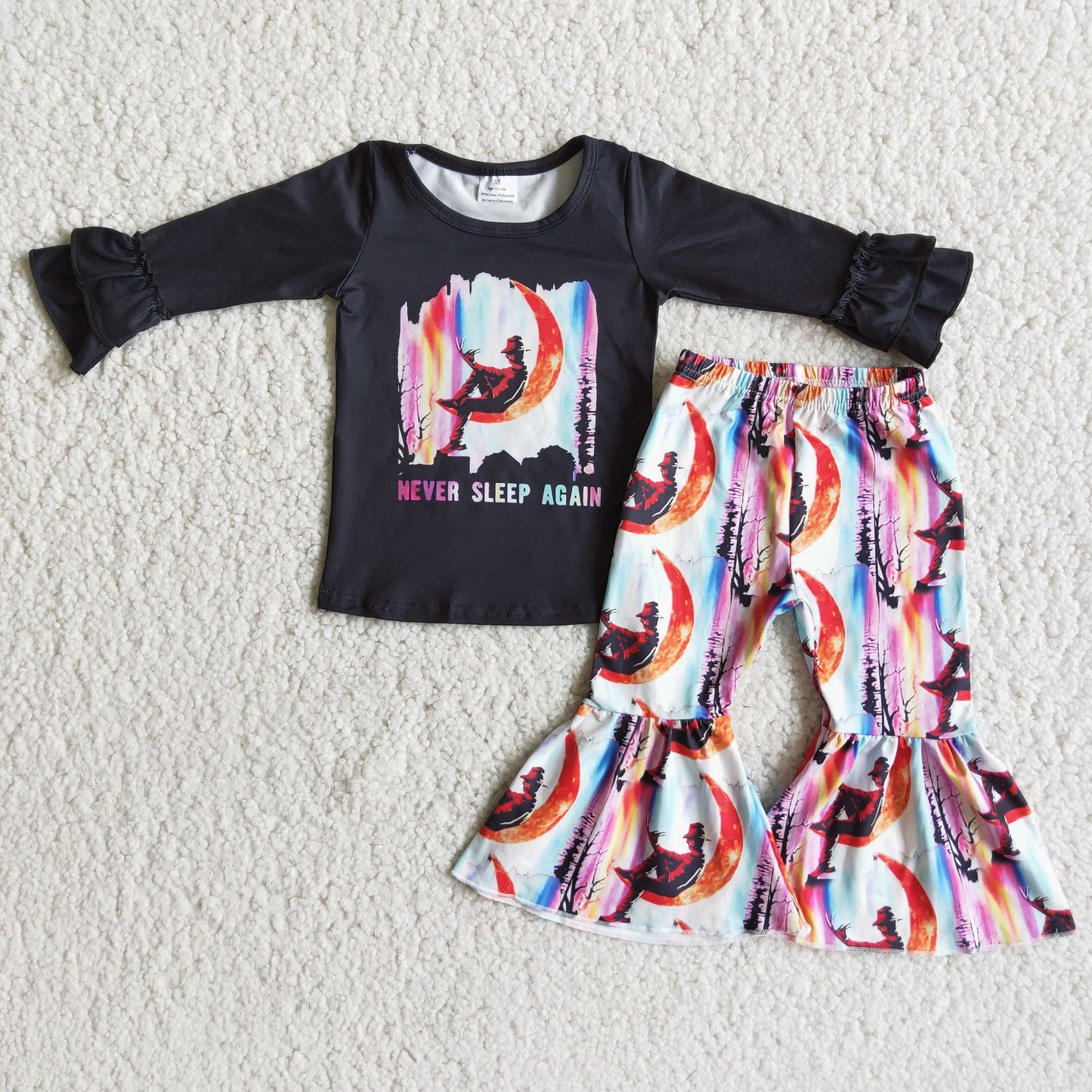 girl never sleep again moon bells outfit