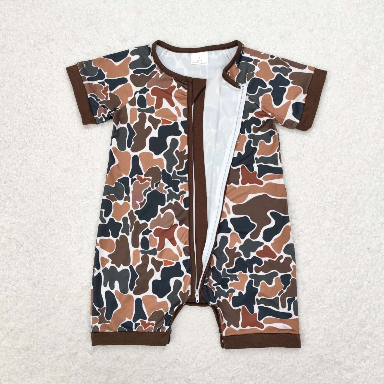 baby boy camo zip sleeper