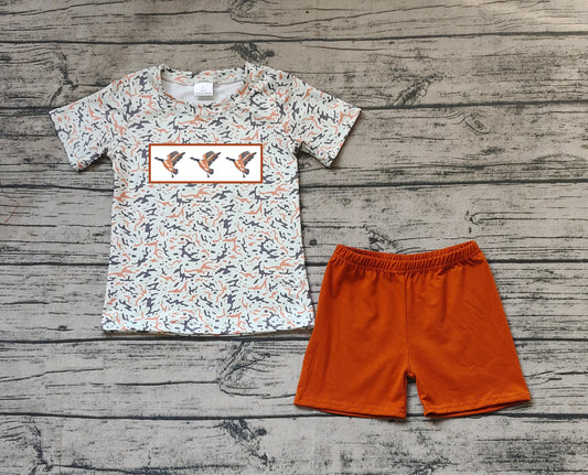 pre order  duck camo boys shorts set (will do embroidery)