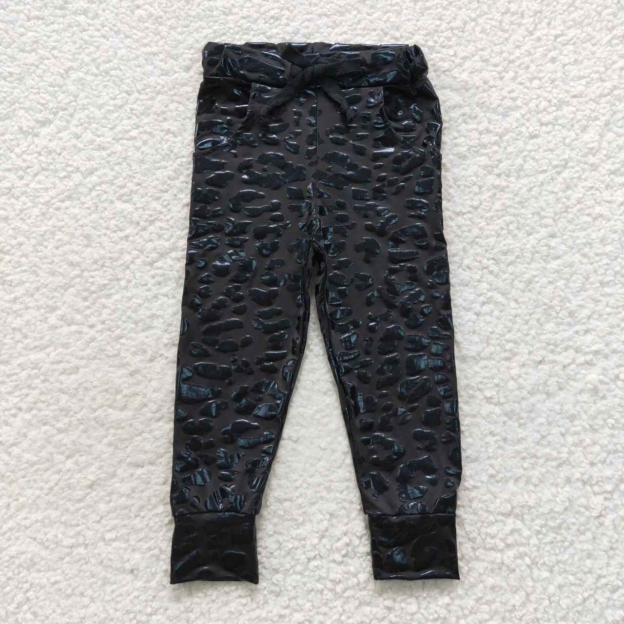 Digital print black leopard pocket pants