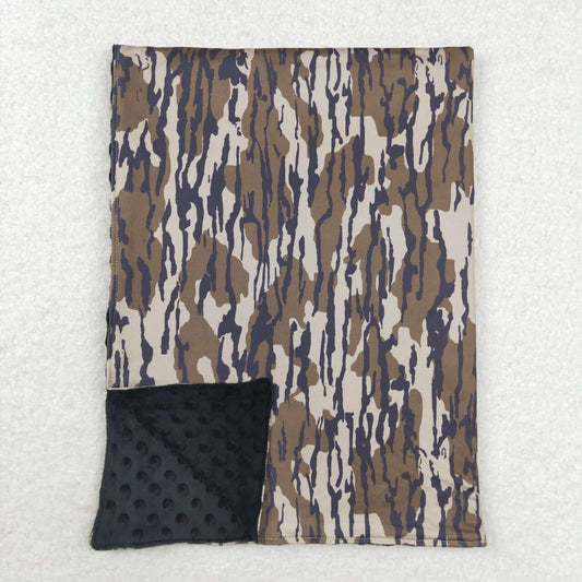 camo blanket