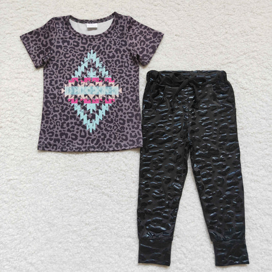 Gray leopard t shirt black jogger pants set