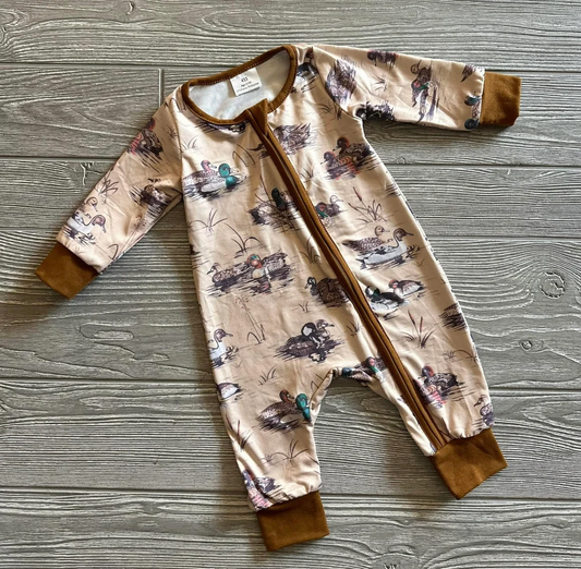 duck print baby zip sleeper