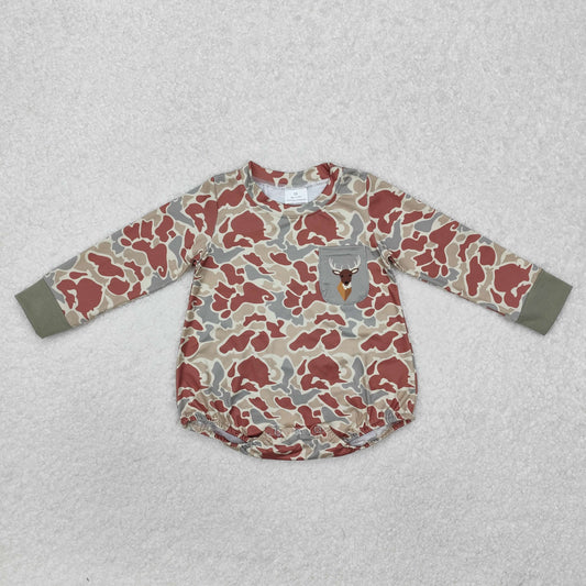 long sleeve deer print pocket camo bubbles