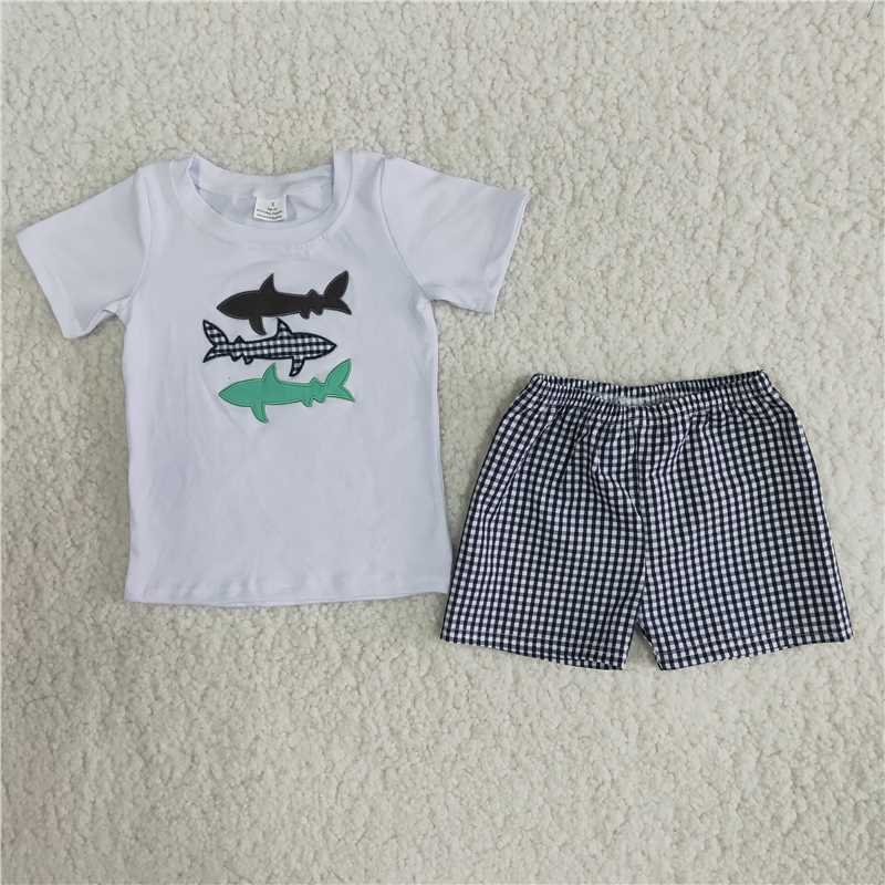 white shirt 3 sharks embroidery plaid shorts set