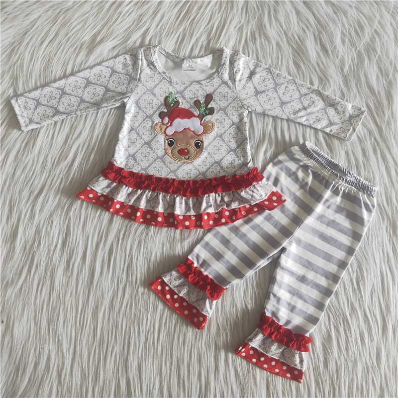 Deer Embrodiery Grey Outfit