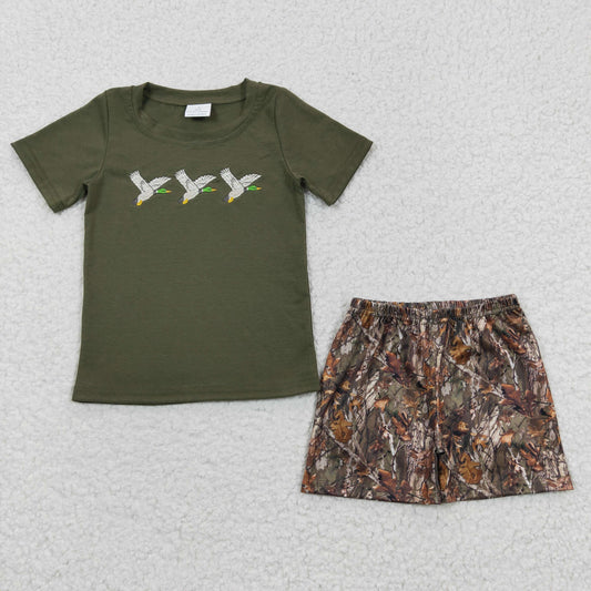 little boy duck hunting embroidery shorts set