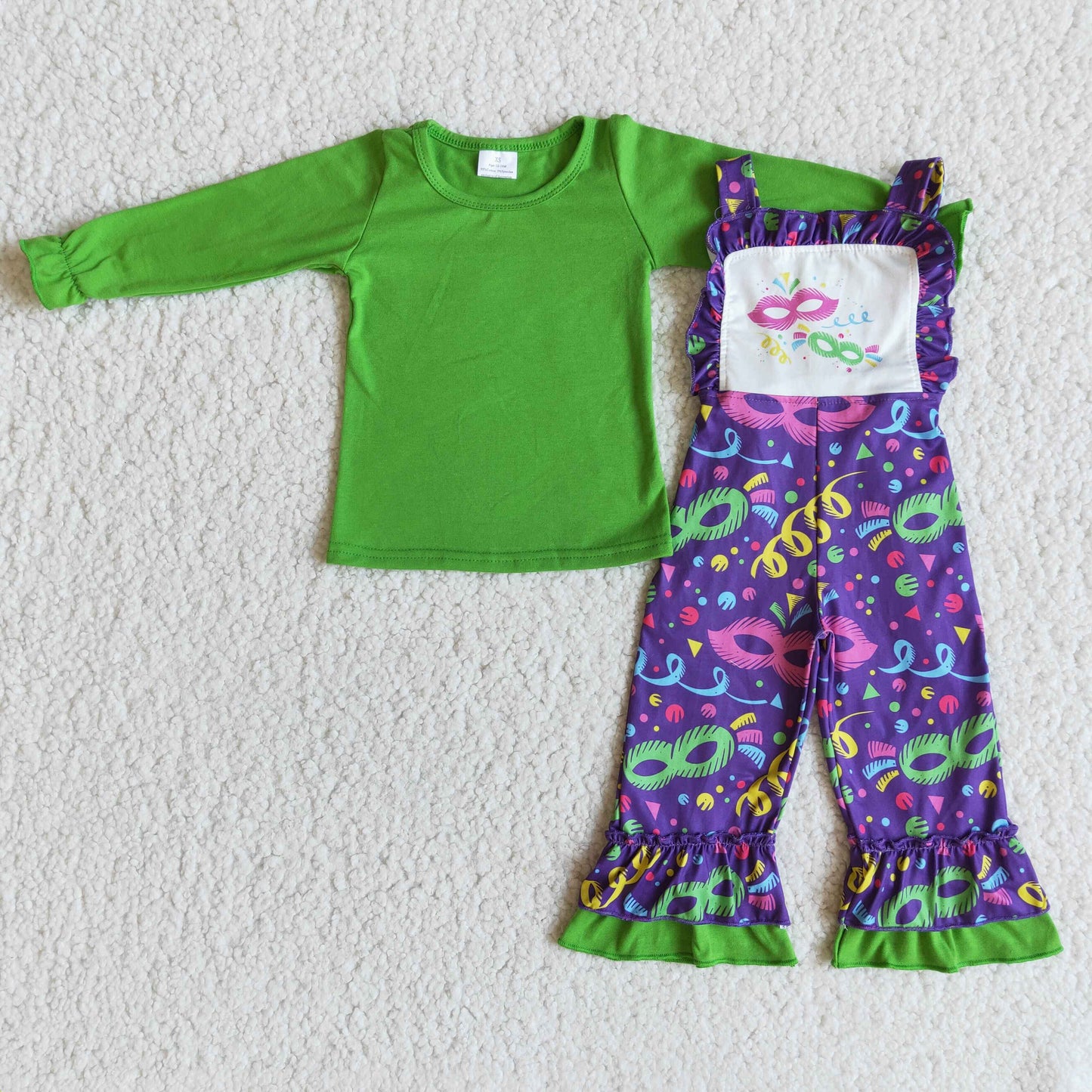 green cotton top mardi overall outfit