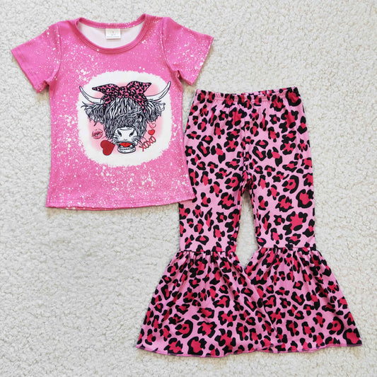 girl Valentine’s Day outfit xoxo highland cow pink leopard outfit